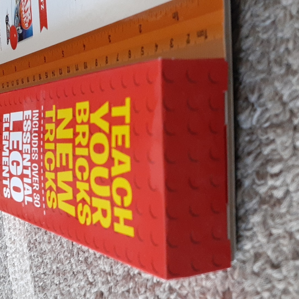 LEGO Build Book - Picture 4 of 8